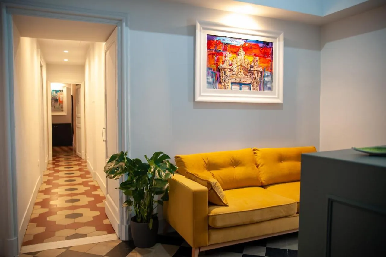 Catarina Suites - Centro Storico CTA Bed & Breakfast