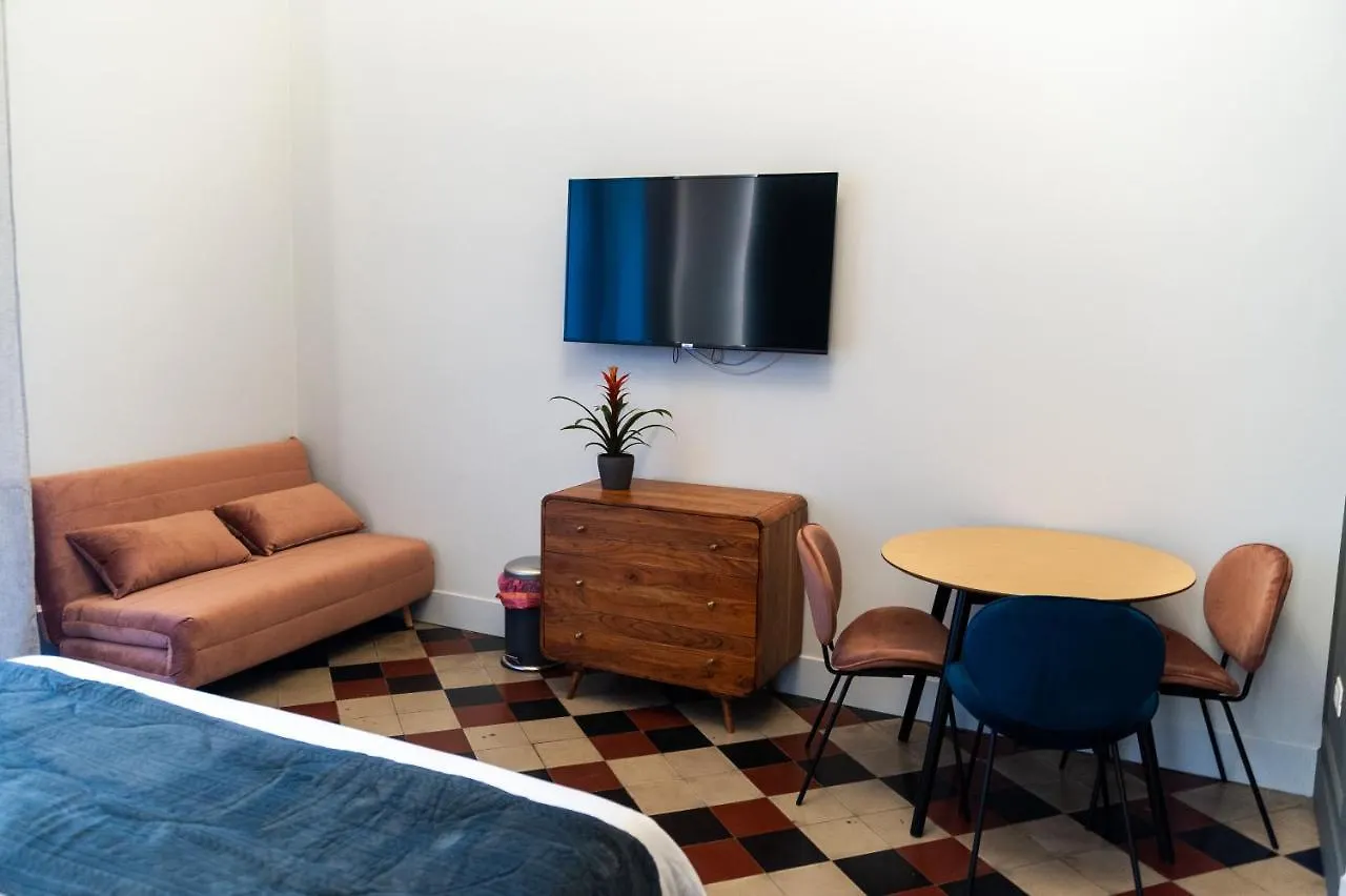 Catarina Suites - Centro Storico CTA Bed & Breakfast
