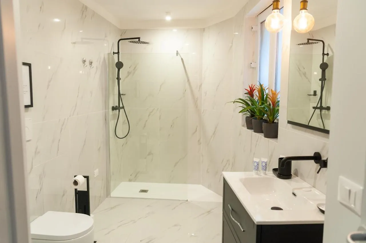 Bed & Breakfast Catarina Suites - Centro Storico CTA Italien