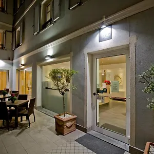 **** Hotel Madelagodicomo Włochy