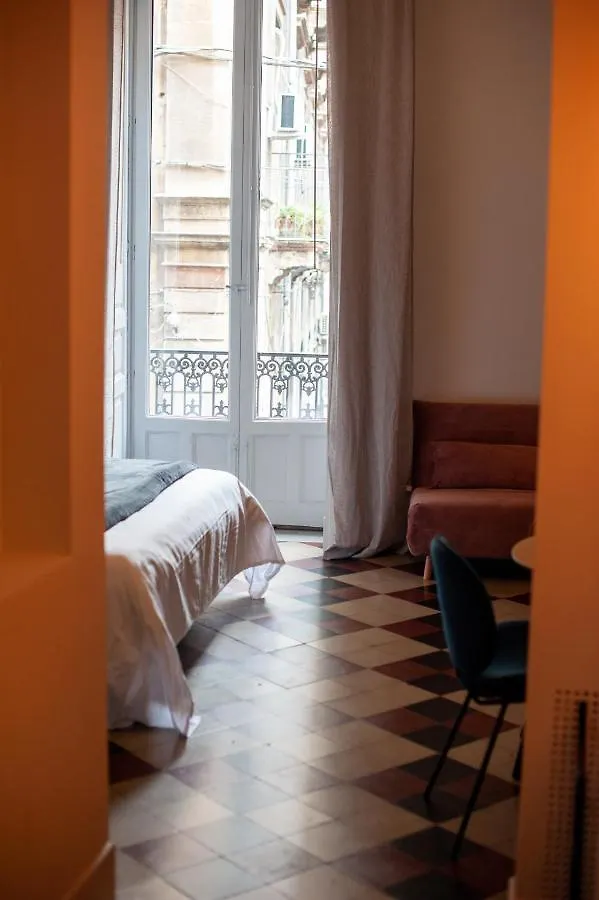 Catarina Suites - Centro Storico CTA Bed & Breakfast